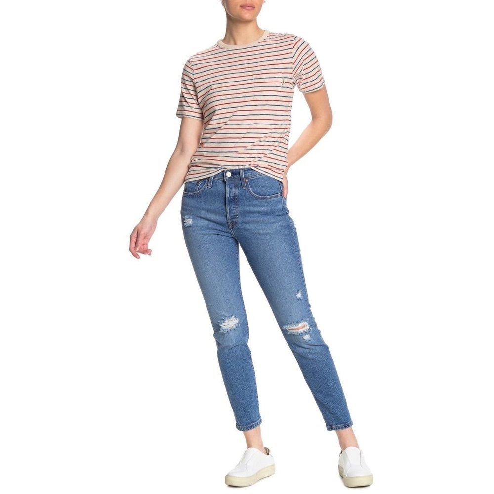 NWT Levi's 501 Distressed Skinny Jeans - Picture 2 of 7